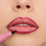 Essence Line N’ Stain 01 Everyone’s Nude-Pink 4