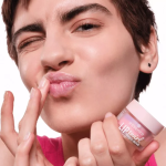 Essence Lip Swirl Sugar Scrub 8gr - 3