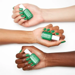 Essie Color Βερνίκι Νυχιών 905 Grass Never Greener 13.5ml - 3